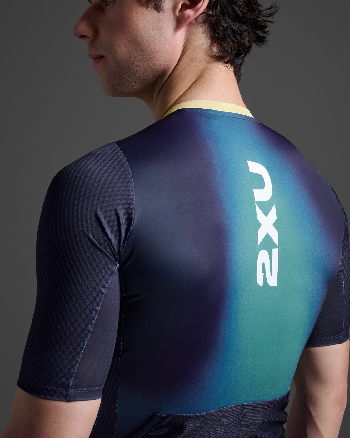2XU Aero Hex Sleeved Herre Tri Suit