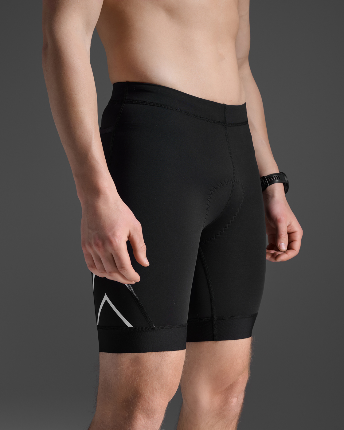 2XU Core Tri 8" Shorts