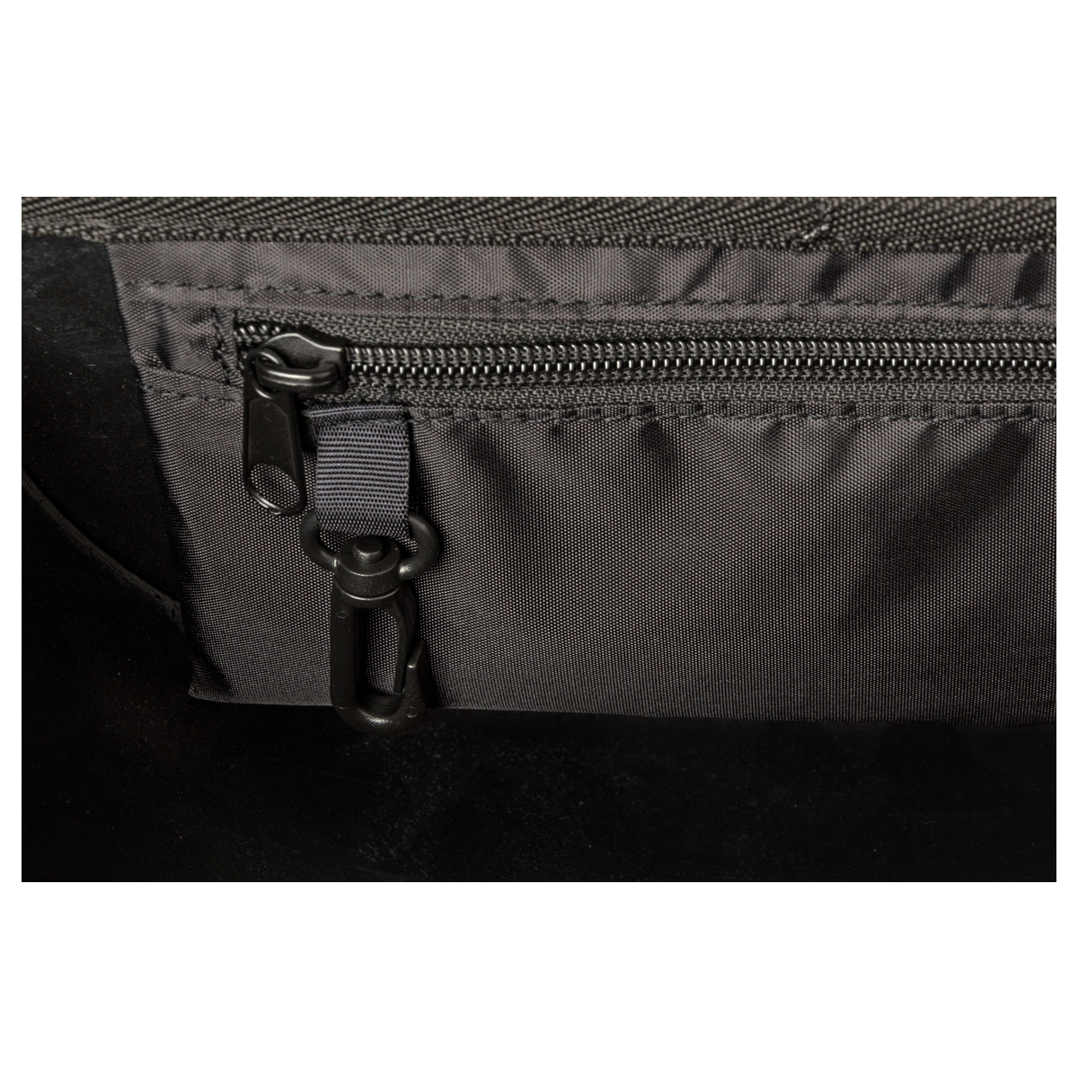 AGU Shelter Tech Styrväska