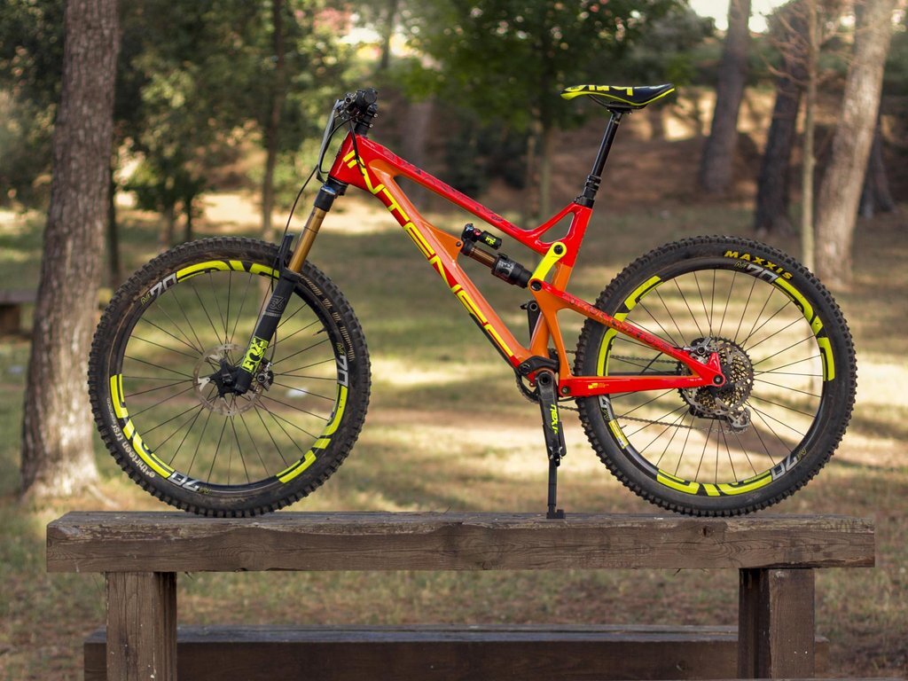 AMS Bärbar Cykelstöd