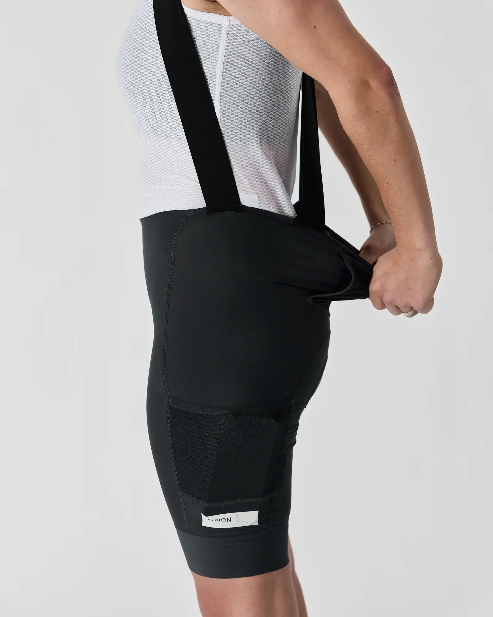Albion Wmn's ABR1 Pocket Bib Shorts