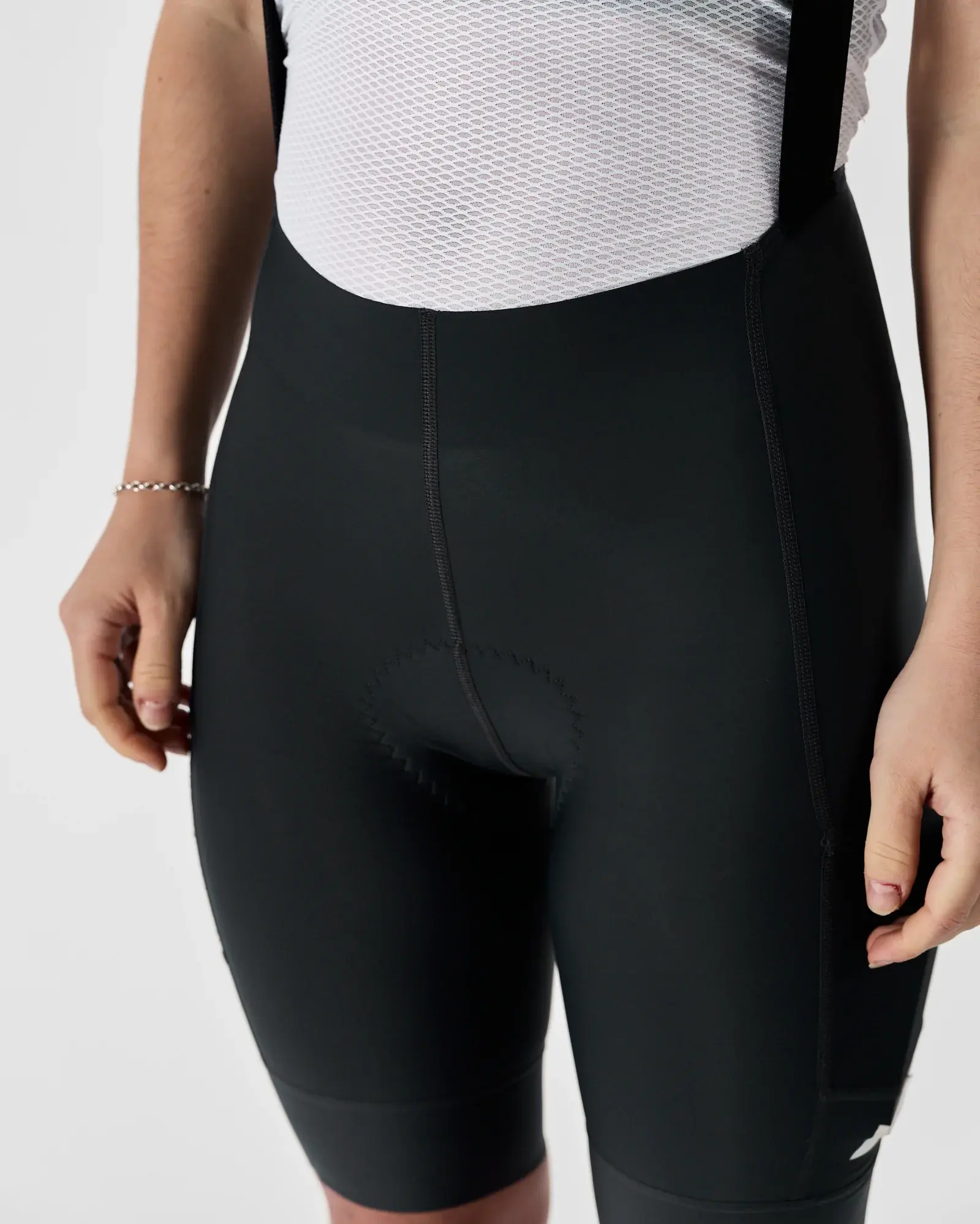 Albion Wmn's ABR1 Pocket Bib Shorts