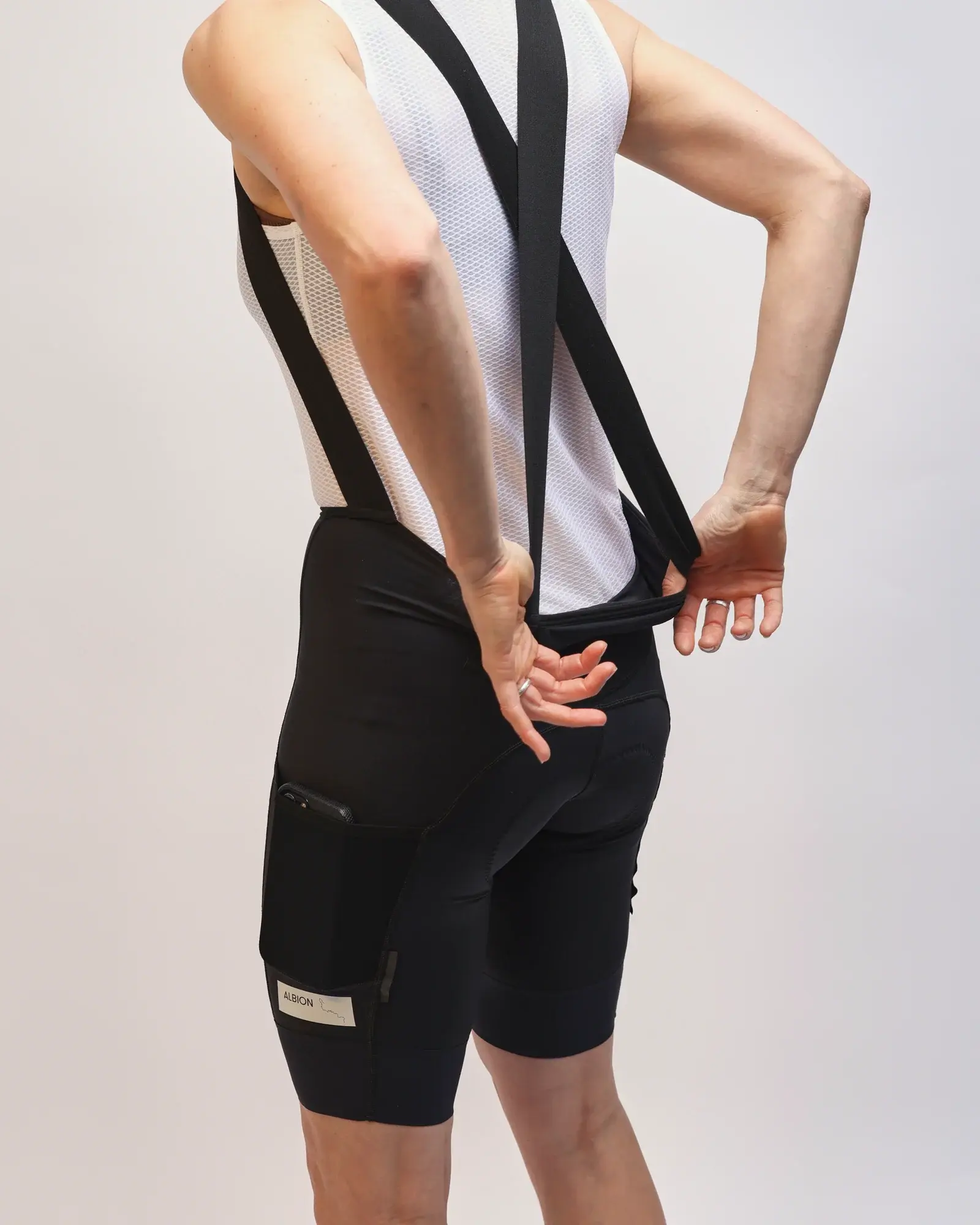 Albion Wmn's ABR1 Pocket Bib Shorts