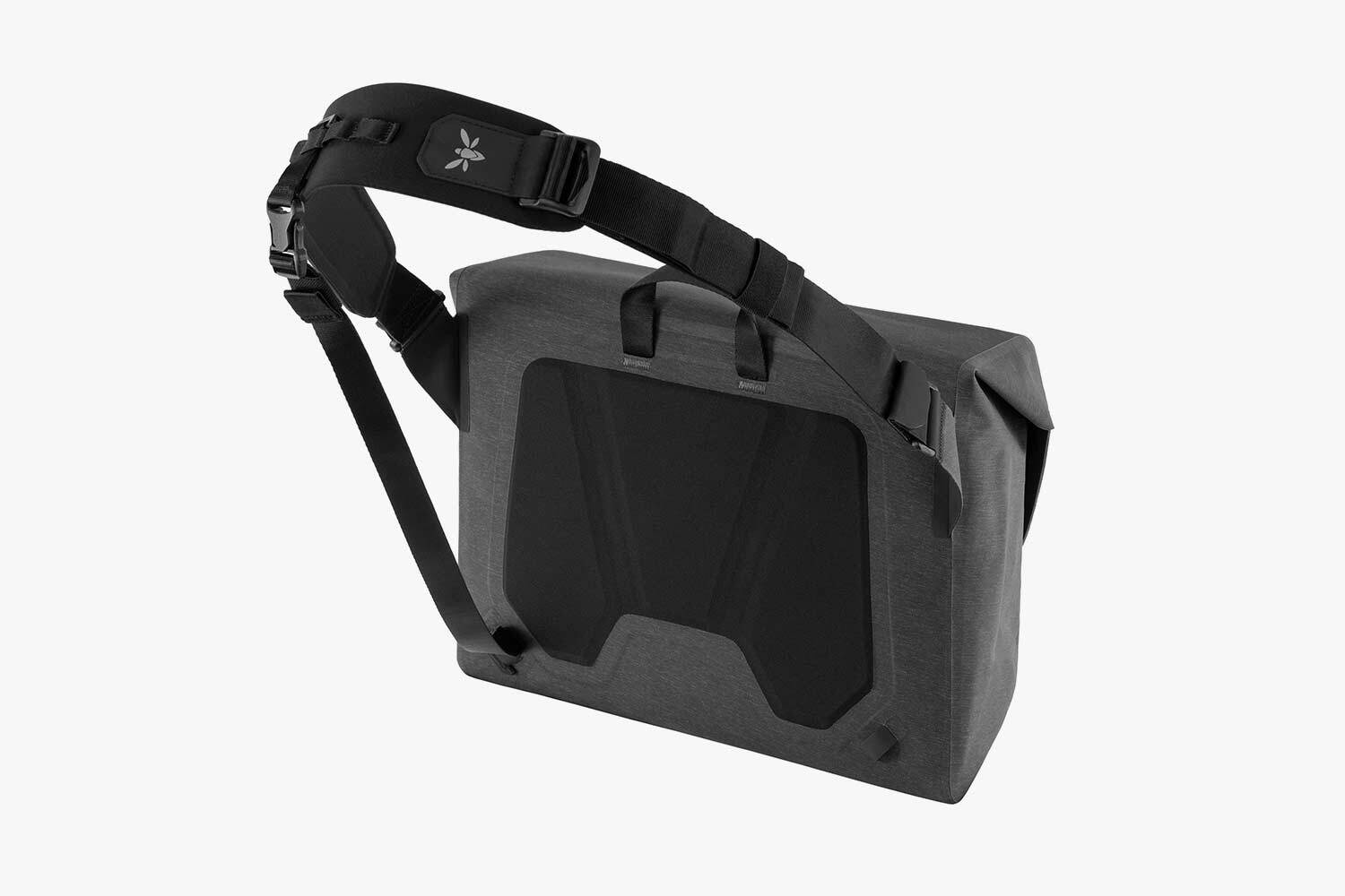 Apidura City Messenger 11" Axelväska