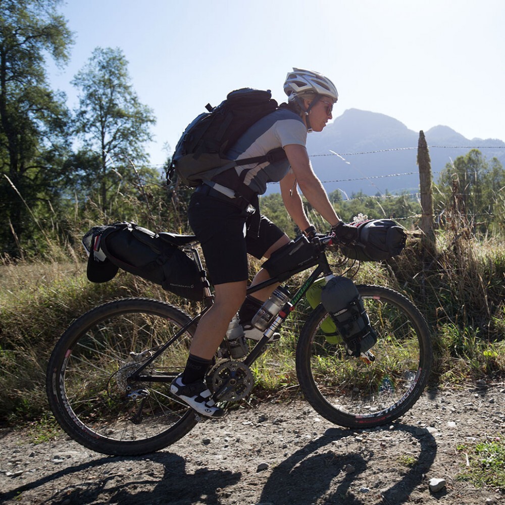 Blackburn Outpost Sadelväska