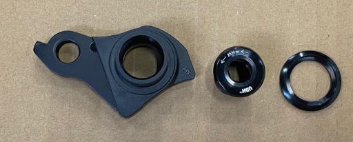 Giant Universal Bakväxelöra/Dropout