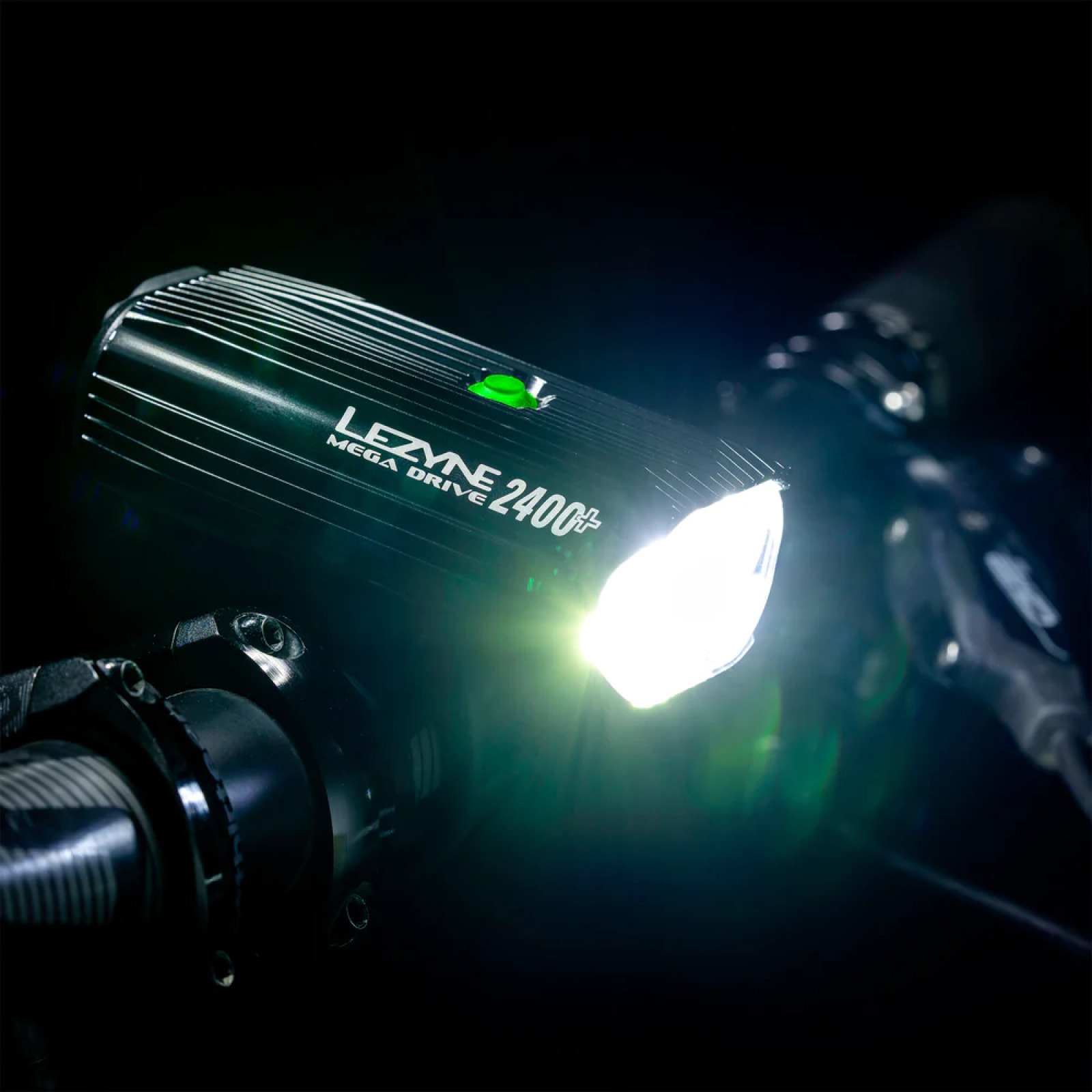 Lezyne Mega Drive 2400+ Framlampa