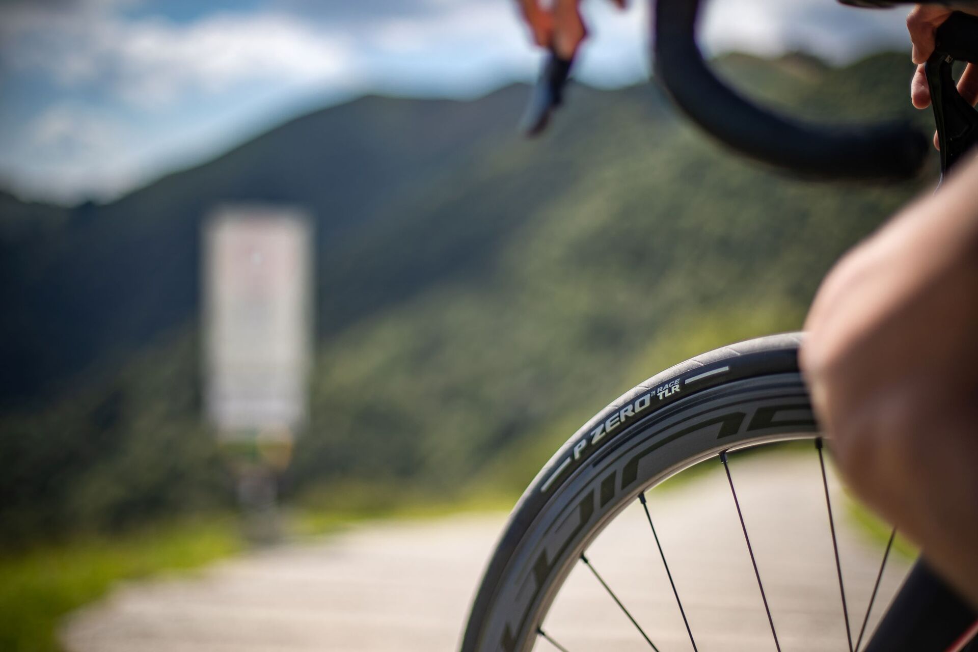 Pirelli P ZERO Race TLR Däck