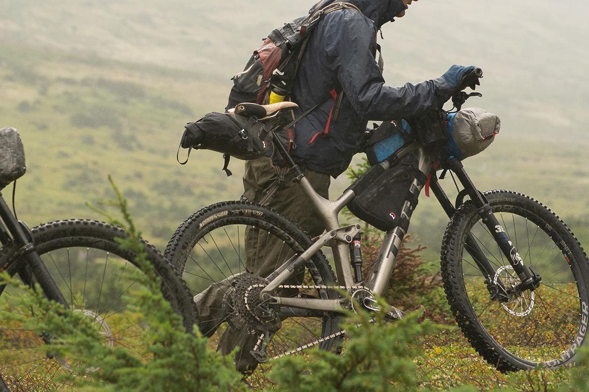 Revelate Designs Choss Ramväska