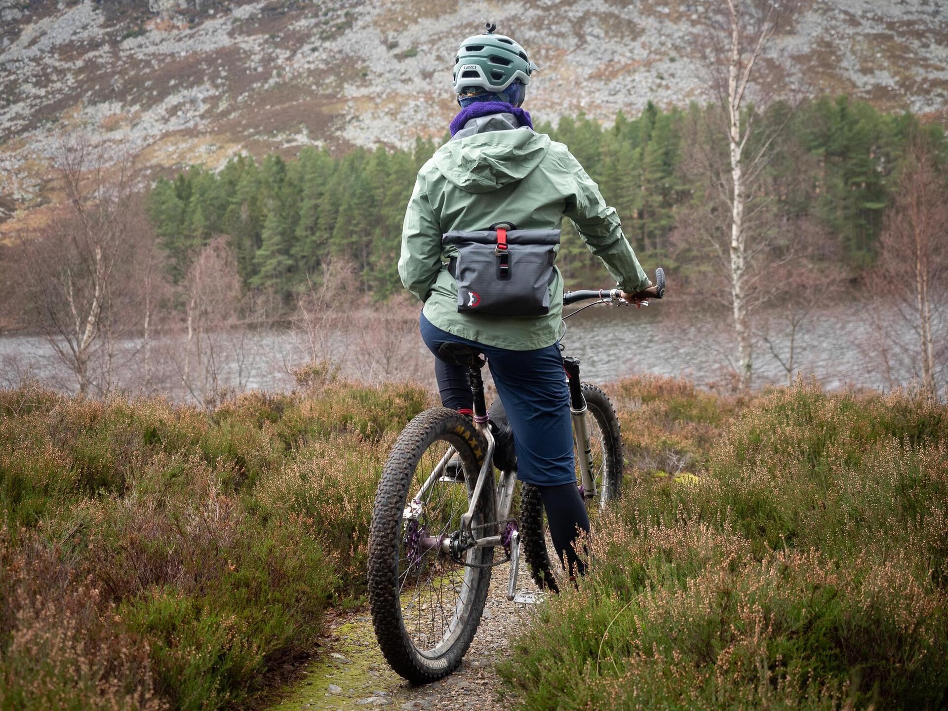 Revelate Designs Egress Styrväska