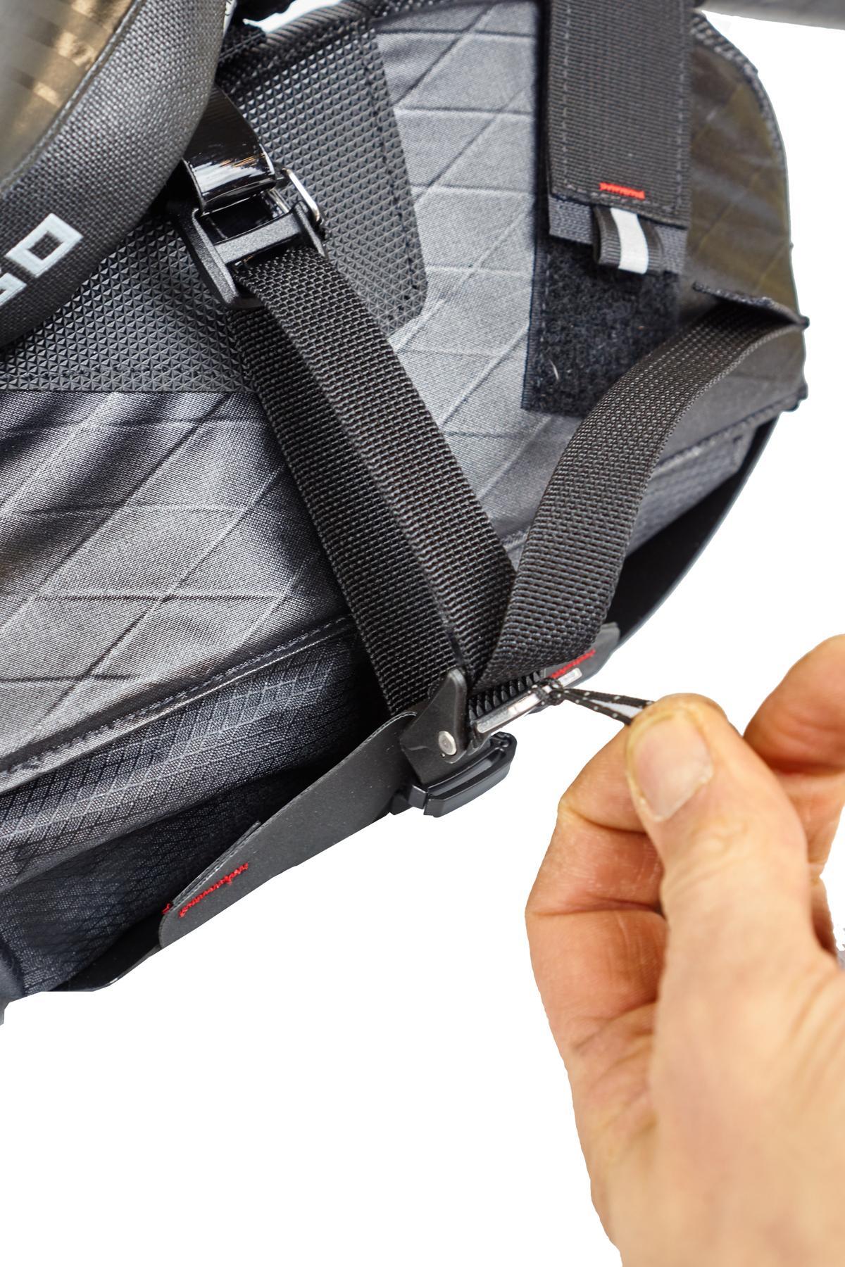 Revelate Designs Terrapin 8L Sadelväska