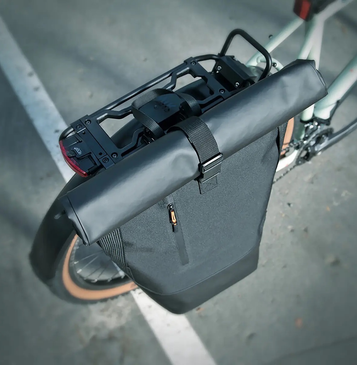 SKS Infinity Urban Sidoväska