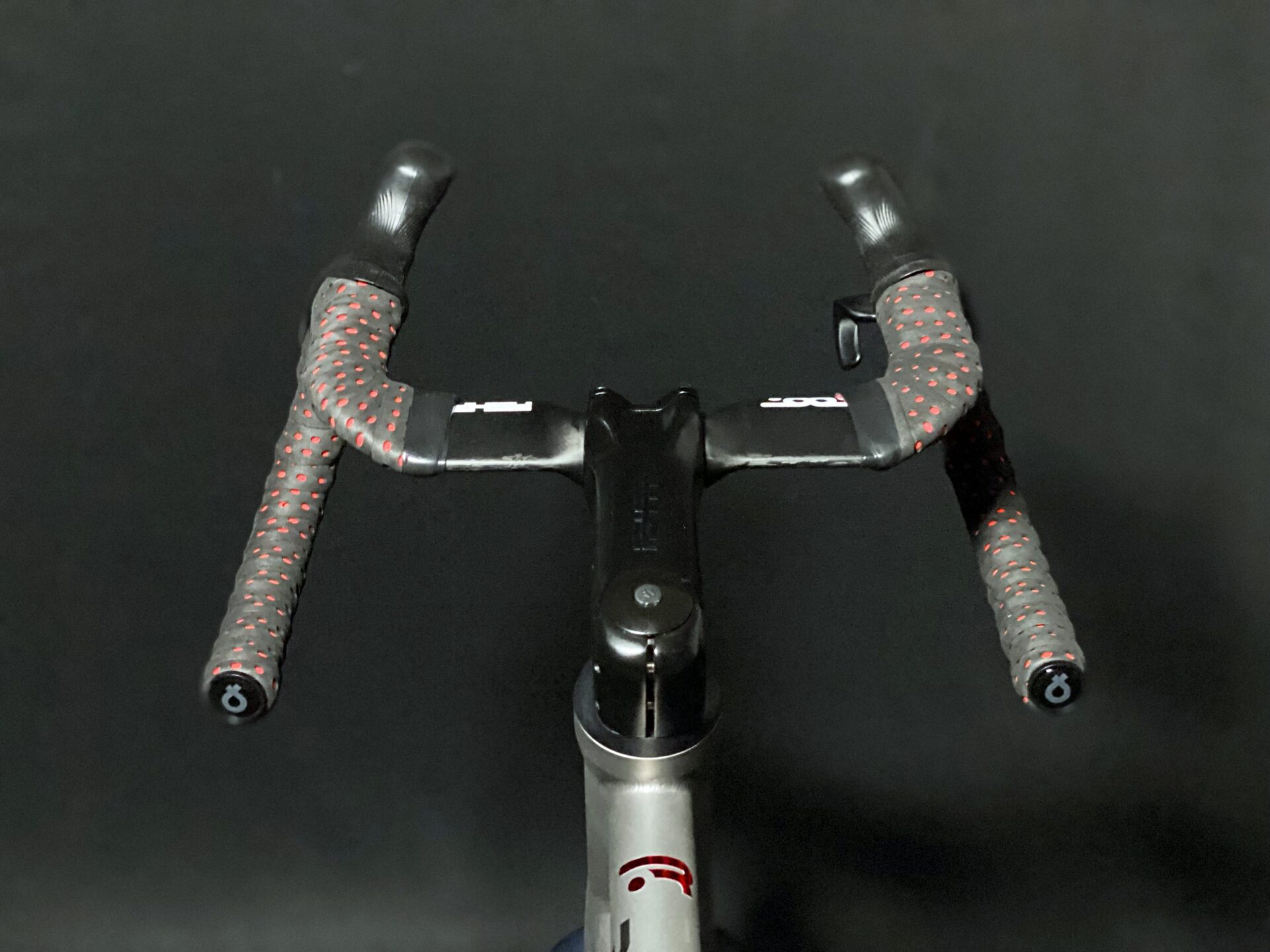 Toot Ashaa RR Carbon Landeveisstyre