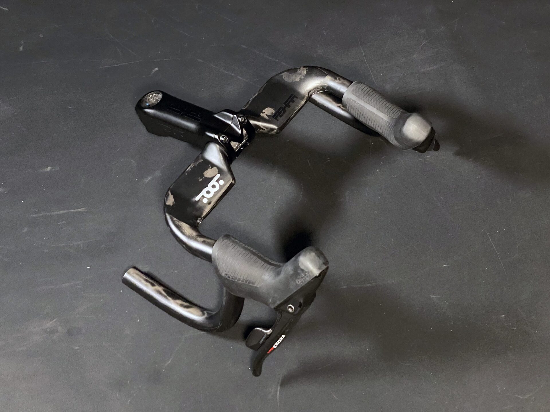 Toot Ashaa RR Carbon Landeveisstyre